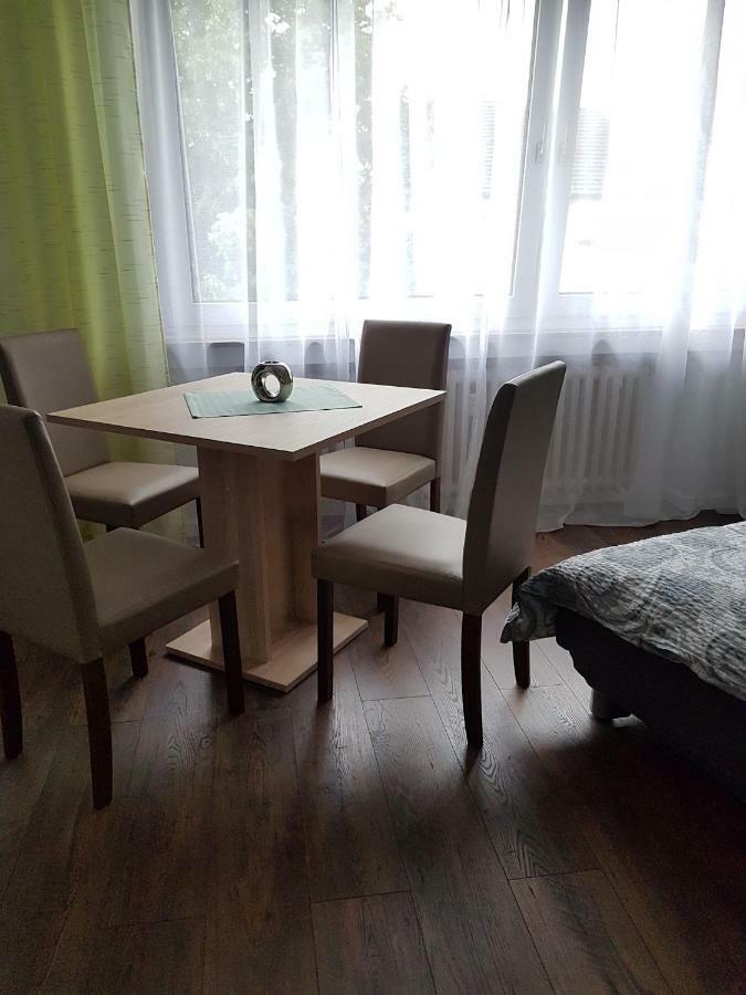 Apartment Alt-Refrath Bergisch Gladbach Exterior foto
